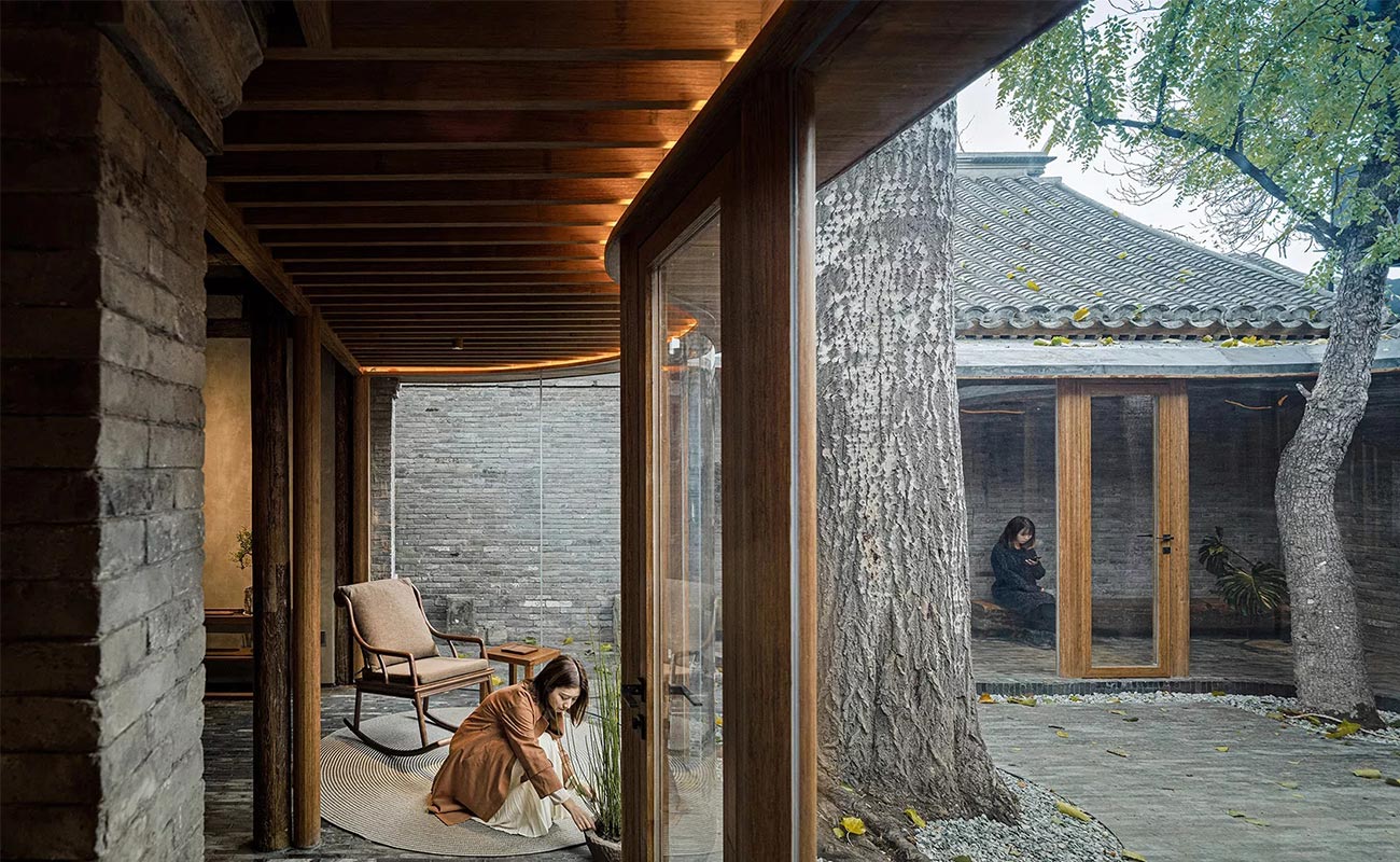 Reconstruction design of living room in Qishe courtyard and Sihe Courtyard